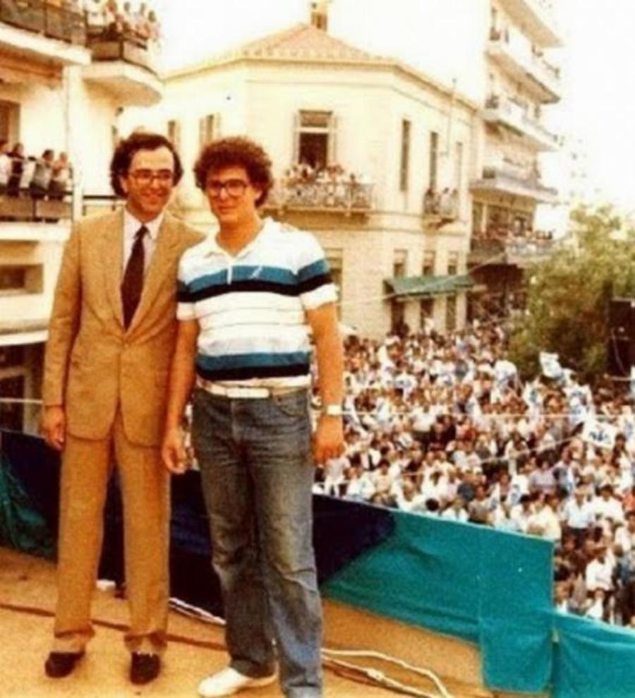 Σπάνιες και αδημοσίευτές φωτογραφίες των πολιτικών στα παιδικά τους χρόνια