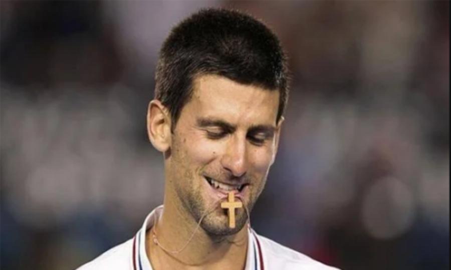 Ερώτημα: Έπρεπε ο Τζόκοβιτς να πάρει εξαίρεση και να αγωνιστεί χωρίς να έχει εμβολιαστεί;