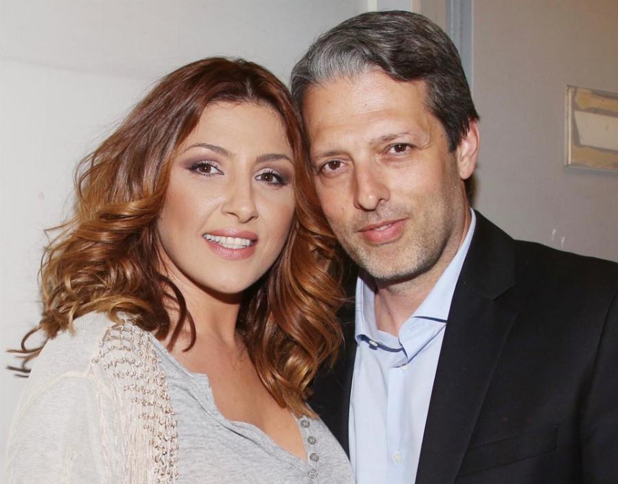 Σε πελάγη ευτυχίας η Έλενα Παπαρίζου και ο Ανδρέας Καψάλης: Η φωτογραφία στο Instagram για την χαρά τους