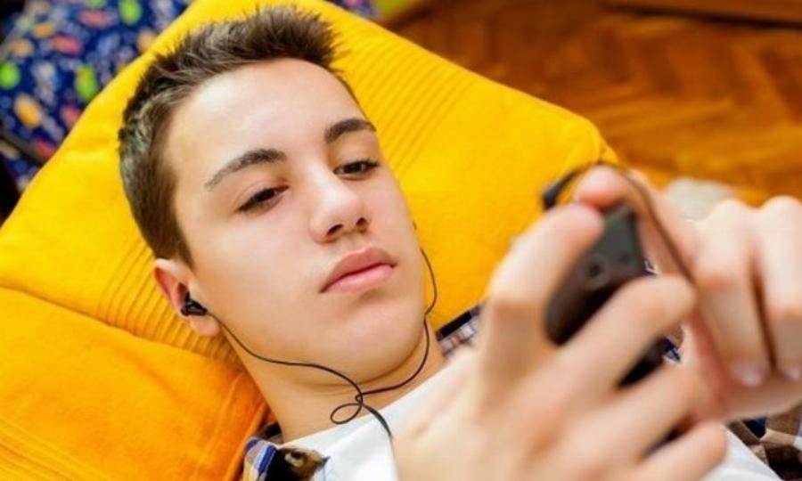 Αγόρια στην εφηβεία: 10 Πράγματα που χρειάζεται ένα αγόρι από τη μητέρα του