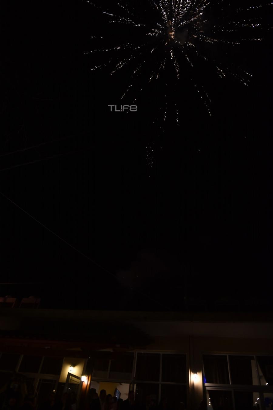 Αρραβώνας Μαυρίκιου – Ιλάειρας: Η εντυπωσιακή Ιλάειρα, το παθιασμένο φιλί, τα πυροτεχνήματα και οι χοροί