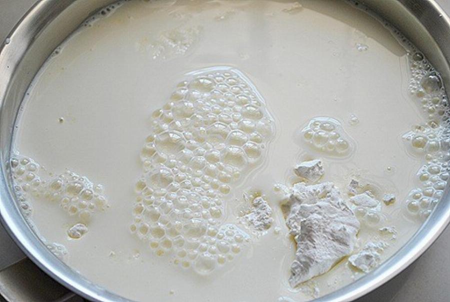 Θα γλείφετε τα δάχτυλά σας: Λαχταριστό ΚΩΚ στο ταψί – Μία συνταγή για απέραντη νοστιμιά