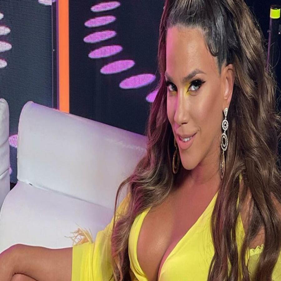 Η εξομολόγηση της Κατερίνας Στικούδη για τον δύσκολο τοκετό και η αποκάλυψη για το όνομα του παιδιού της