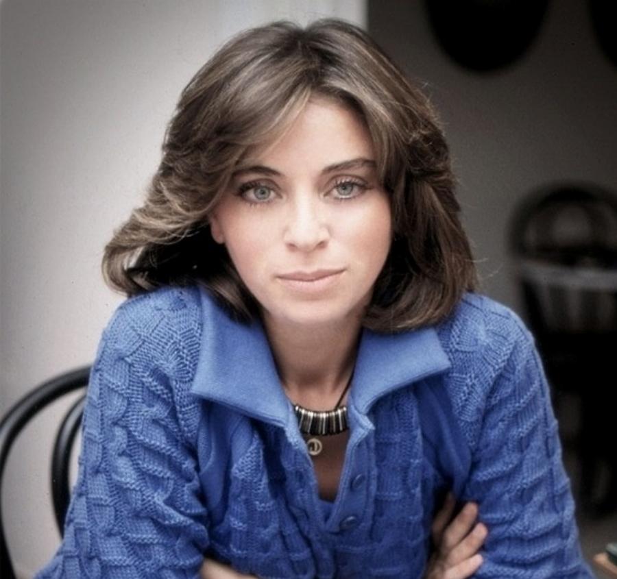 Έλλη Στάη: Η αδικία στα παιδικά της χρόνια,οι εντάσεις με την μητέρα της, οι 4 γάμοι και η έπαυλη στην Εκάλη