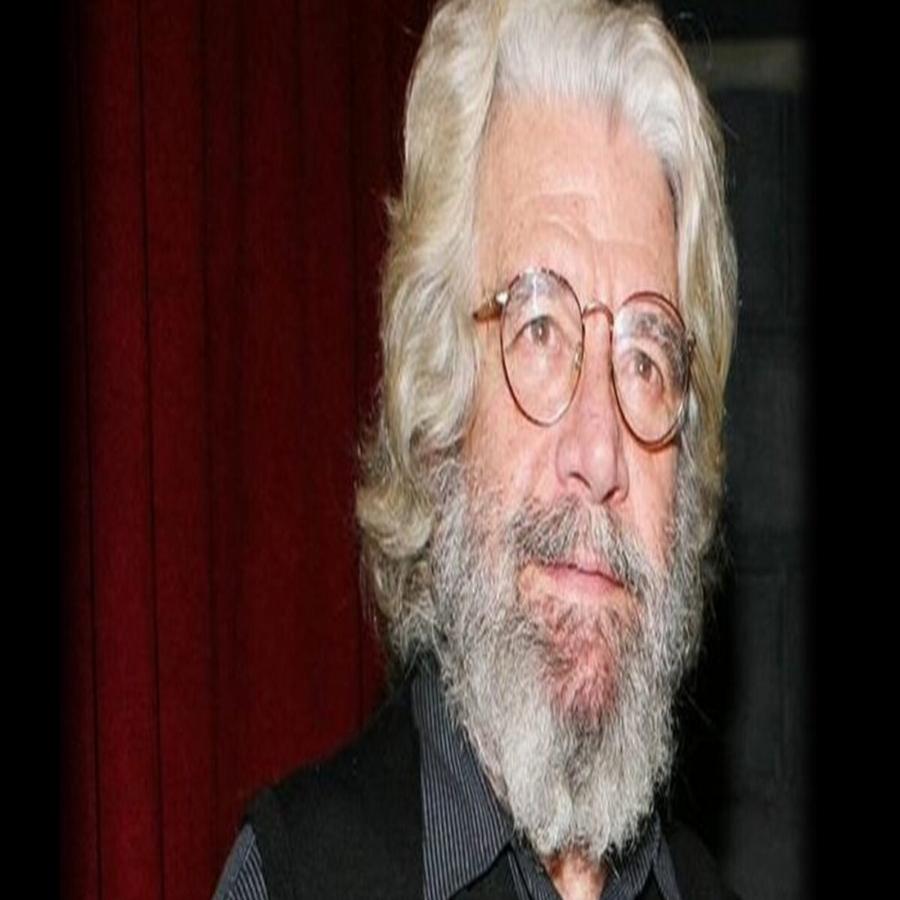 Άγγελος Αντωνόπουλος: Ο ζεν πρεμιέ της εποχής, η διαχρονική γοητεία, η διεθνής αποθέωση και το μεγάλο του παράπονο