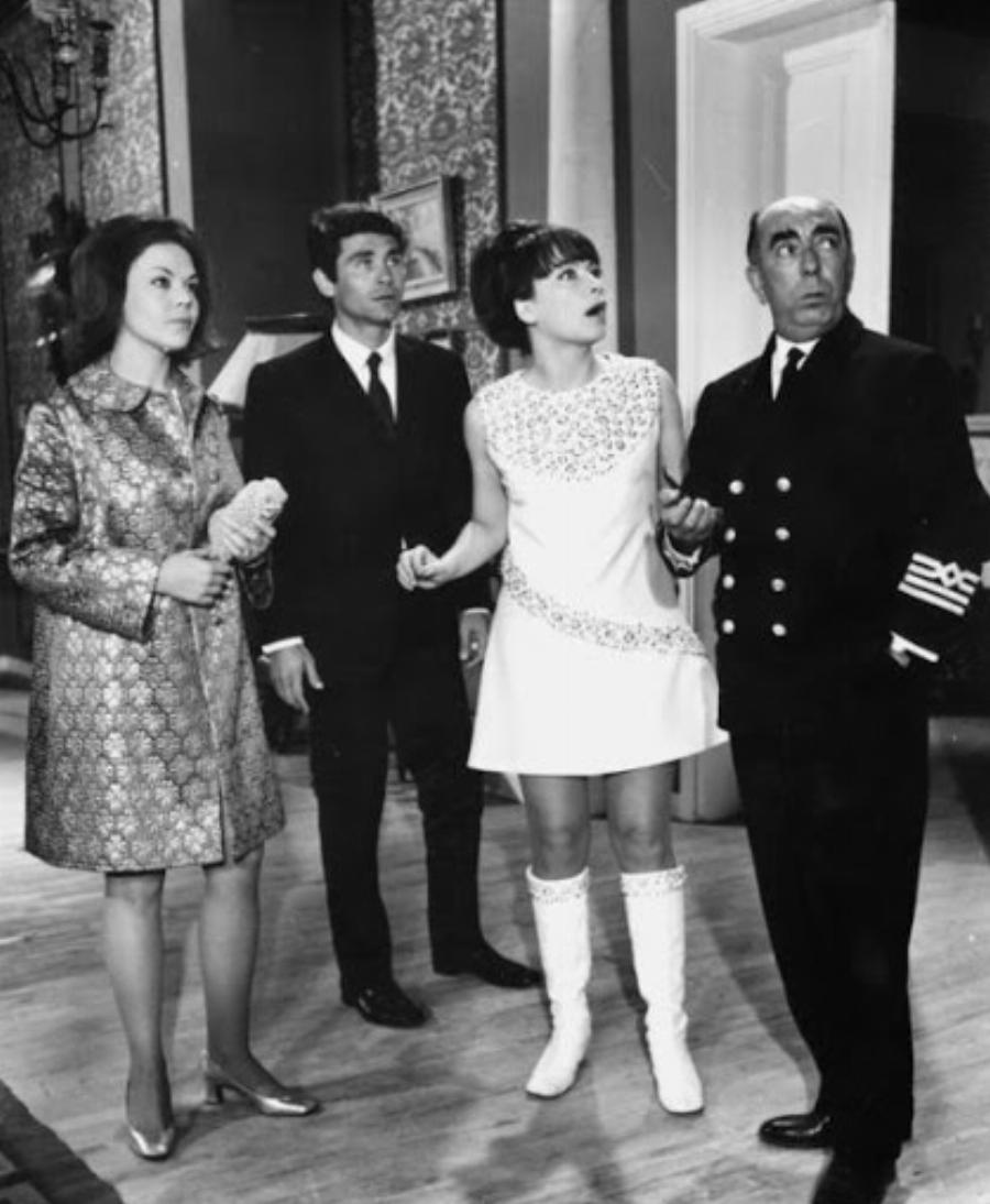 Μαρία Μπονέλου: Η γοητευτική ηθοποιός, η σχέση με τον Μουστάκα για 40 χρόνια και το τέλος της 3 μήνες μετά από τον θάνατο του