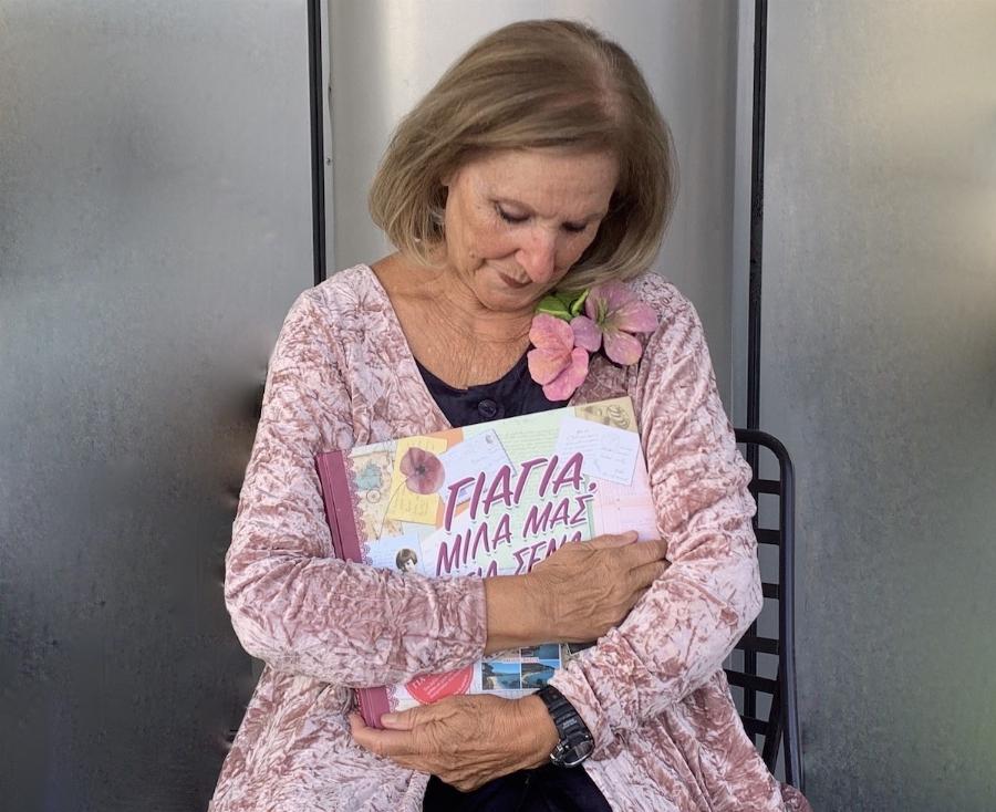 Κάρμεν Ρουγγέρη: Τα παιδικά χρόνια σε μοναστήρι, η καριέρα στην τηλεόραση, ο ρόλος που λάτρεψε και η φοβερή γνωριμία με τον σύζυγο της