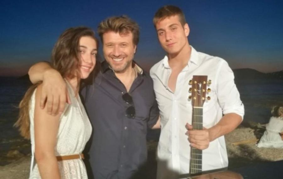 Κόρη Γιάννη Πλούταρχου: Τραγουδάει μαζί με τον πατέρα της και μας εντυπωσιάζει με τη φωνή της