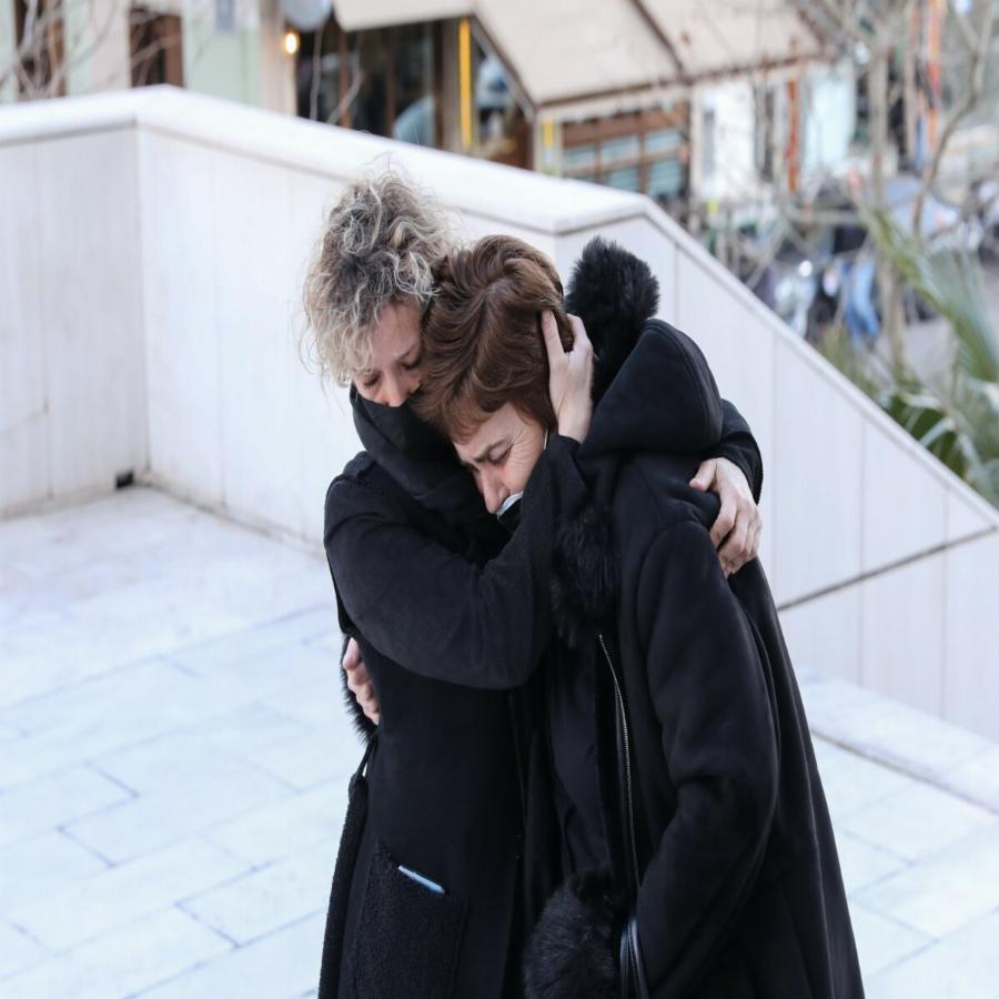 “Θα βάλω φωτιά σε όλη την Ελλάδα”: Το ξέσπασμα της μητέρας της Ελένης Τοπαλούδη για τα ελαφρυντικά