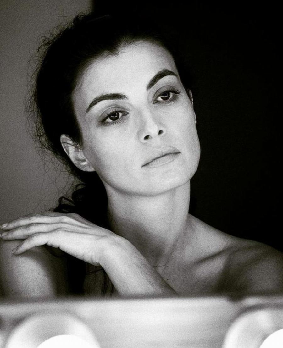 Χριστίνα Παυλίδου: «Για να ενσαρκώσω την Ευλογία, έπρεπε να ξεχάσω τη Χριστίνα που είχα συνηθίσει τόσα χρόνια»