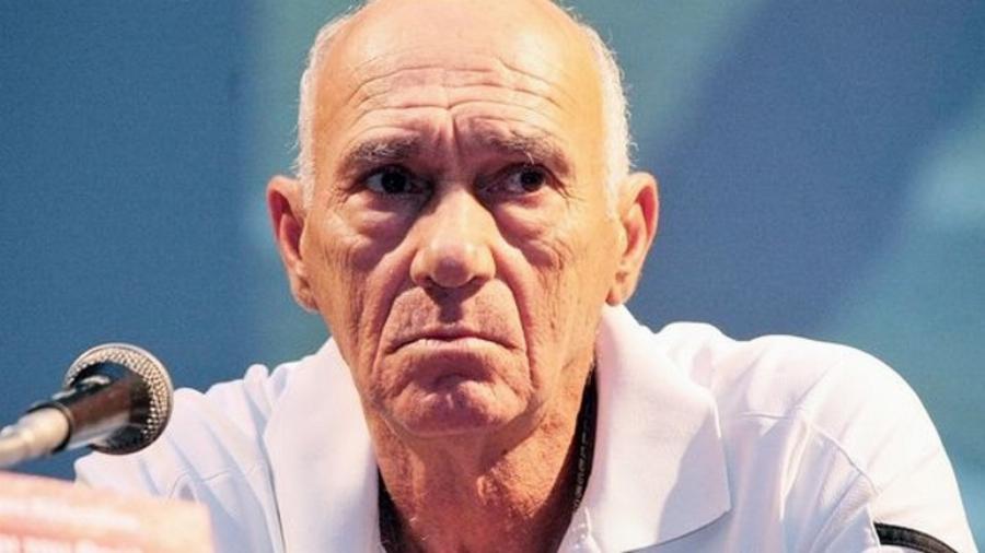 Χρήστος Αρδίζογλου: Τα παιδικά χρόνια, τα 11 χρόνια στην ΑΕΚ, τα τρύπια παπούτσια, η νέα επαγγελματική καριέρα και η στροφή στην πολιτική