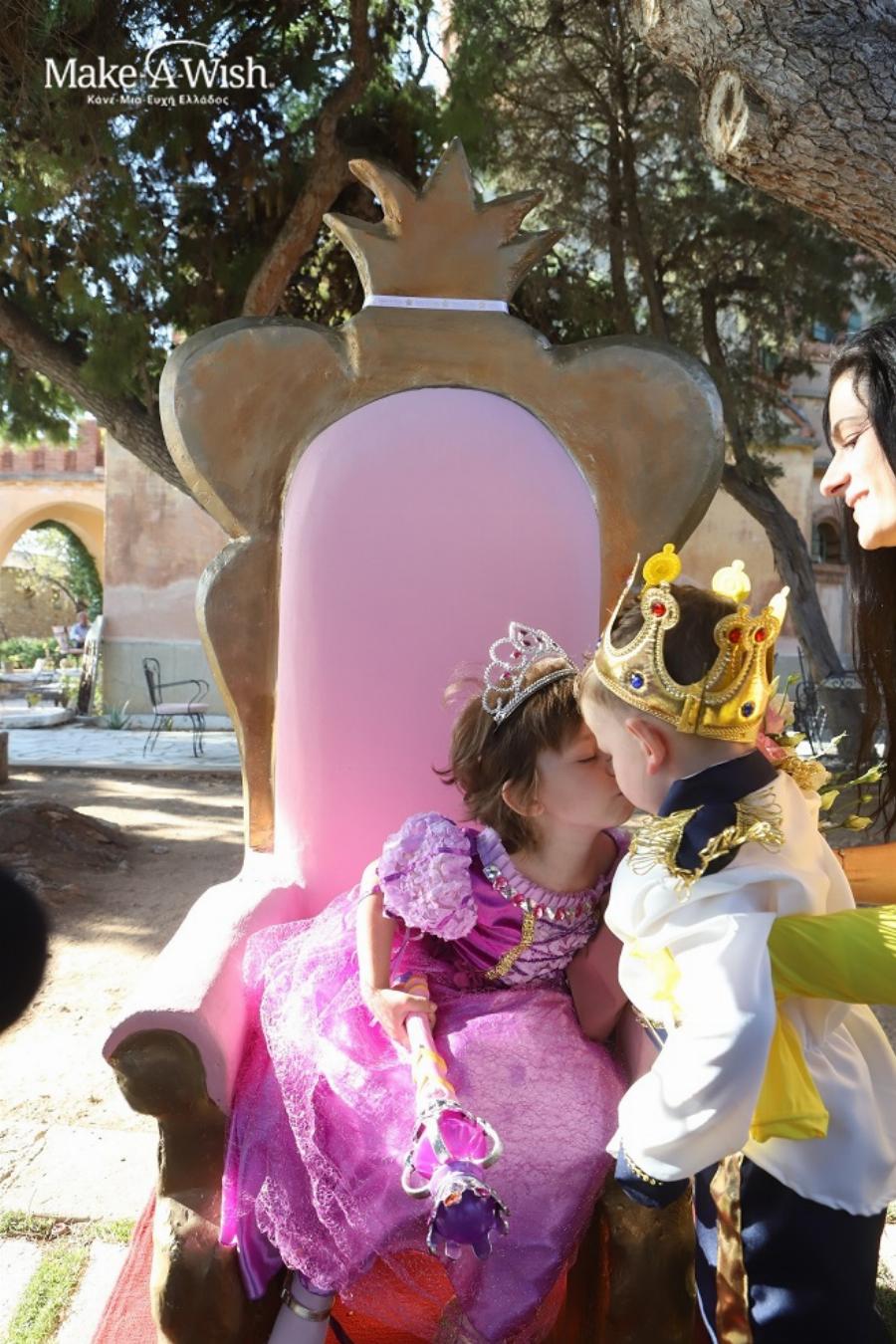 Το όνειρο της 4χρονης με νευροβλάστωμα πραγματοποιήθηκε χάρη στο Make A Wish – Η μικρή Ειρήνη έγινε βασίλισσα!