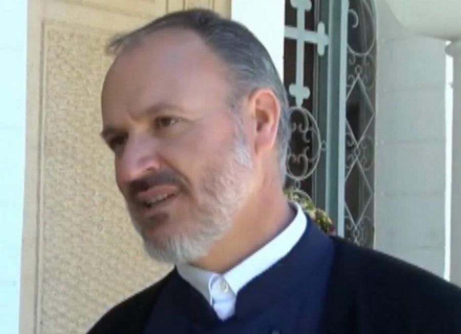 Ο 7χρονος γιος του Παπά που σκοτώθηκε από φωτοβολίδα – Ο πατέρας του παιδιού αγωνίστηκε να τον αποφυλακίσει