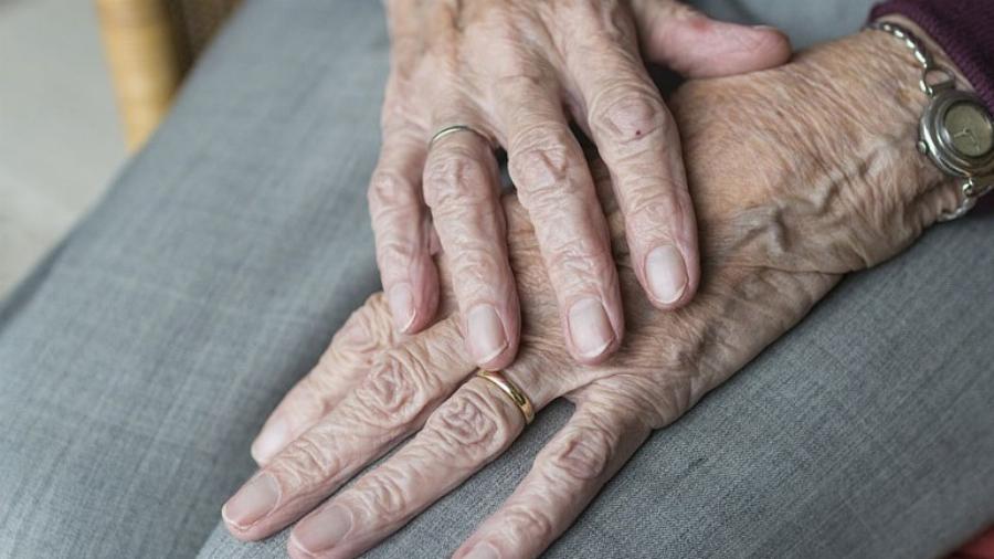 «Έσπασαν» το σουπερμάρκετ στο Ίλιον που μήνυσε την ηλικιωμένη και ξεσήκωσε θύελλα αντιδράσεων