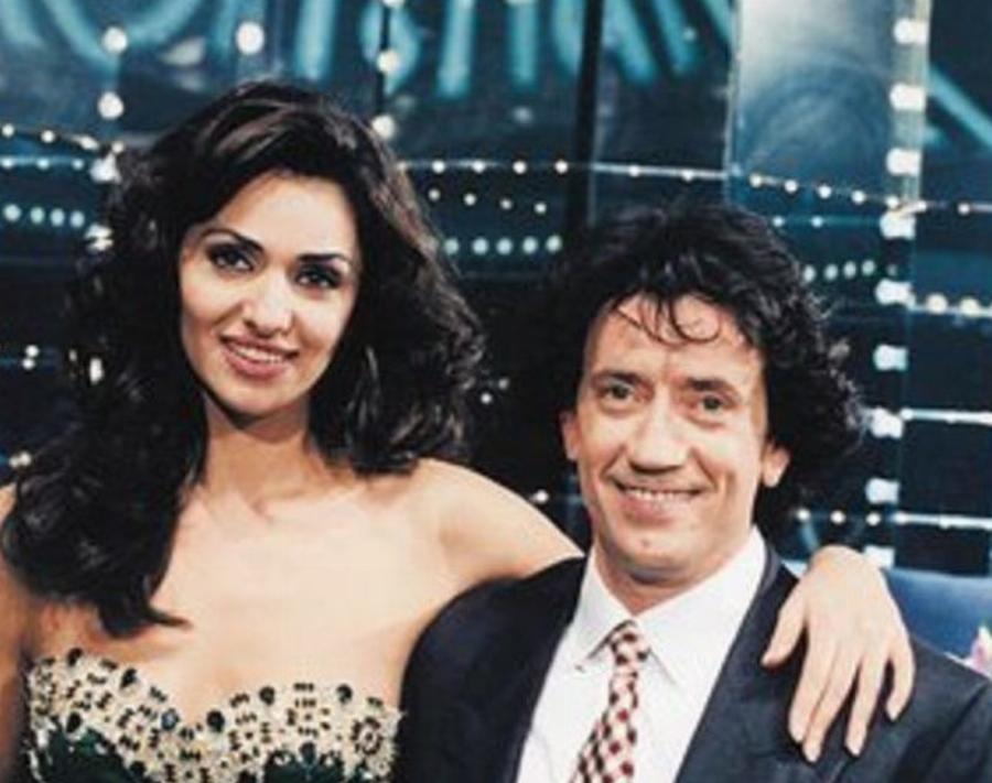 Βίκυ Κουλιανού: Η μεγάλη καριέρα στο μόντελινγκ, ο γάμος στα 16 της, οι αστρονομικές αμοιβές και το απίστευτο κορμί στα 53