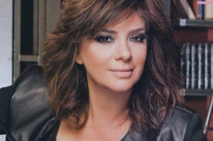 Βάσια Παναγοπούλου: Η σχέση με την Αλίκη Βουγιουκλάκη, η απέχθεια για τις πλαστικές, τα λάθη στους γάμους και τα διαζύγια