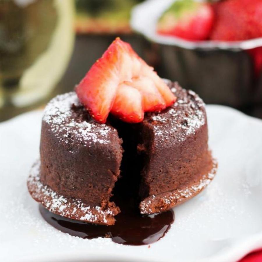 Δείπνο για δύο: Ο έρωτας περνάει από το στομάχι με αυτό το πλήρες μενού για την ημέρα του Αγίου Βαλεντίνου