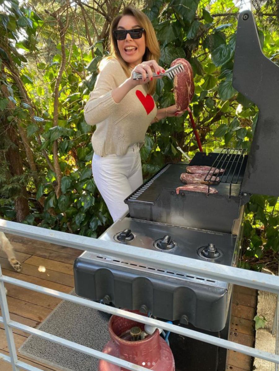 «Εσύ τρως μπριζόλα και ταΐζεις τον λαό σανό»:  Τα αιχμηρά σχόλια κατά της Στεφανίδου στο Instagram