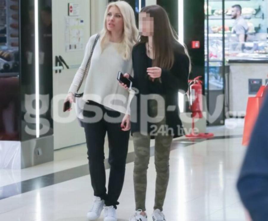 Λάουρα Λάτσιου: Είναι πια 17 ετών, είναι ίδια με τον μπαμπά της και οι τρυφερές ευχές της μητέρας της