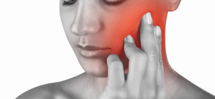 Μυρωδιά από το τζάκι: Ο καλύτερος τρόπος για να διώξετε τις έντονες οσμές