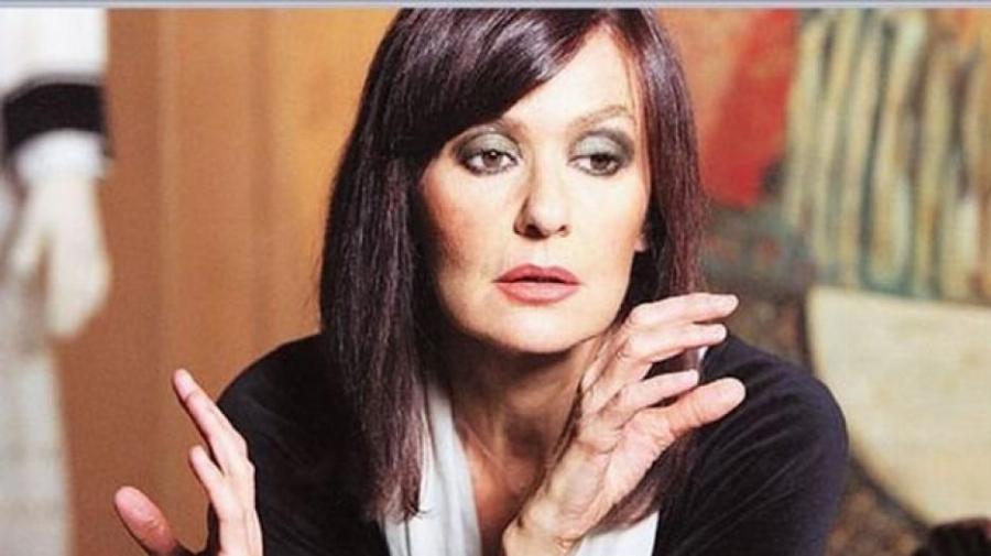 Κάτια Δανδουλάκη: Η άγνωστη σχέση με τον Παπαμιχαήλ, το επαγγελματικό λάθος που της κόστισε 500.000€ και η άτυχη εγκυμοσύνη