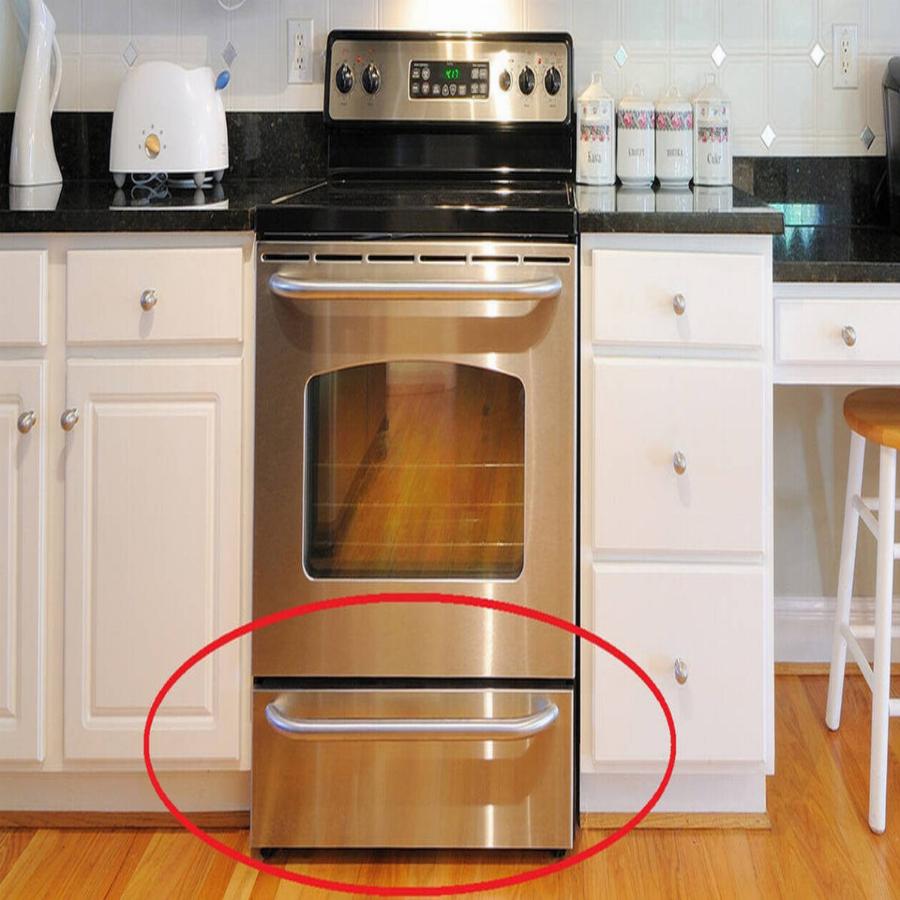 Επιτέλους η αλήθεια: Τελικά σε τι χρησιμεύει το συρτάρι κάτω από τον φούρνο μας;