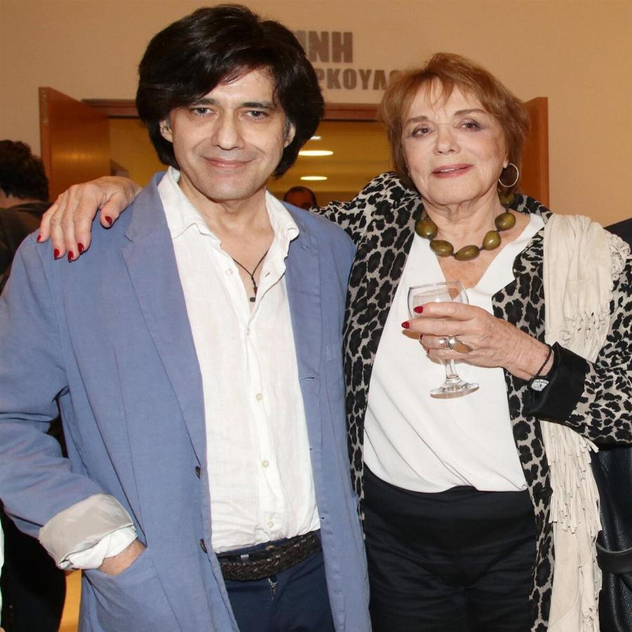 Μπέτυ Αρβανίτη: Η γοητεία που έμεινε αναλλοίωτη, οι 3 γάμοι, το μωρό του Γεωργίτση που έριξε κρυφά και η ζήλια της Αλίκης για την ομορφιά της