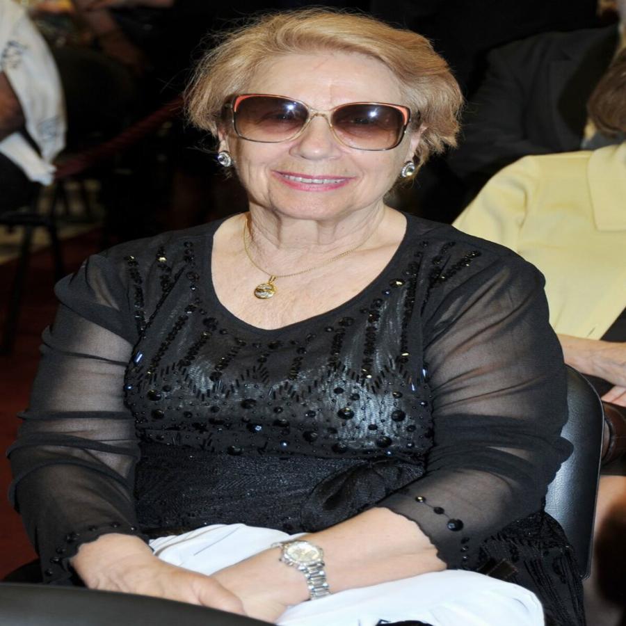 Μέλπω Ζαροκώστα: Η σκληρότητα του πατέρα της, το διαζύγιο λίγο πριν γεννήσει και οι 4 φορές που νίκησε τον καρκίνο