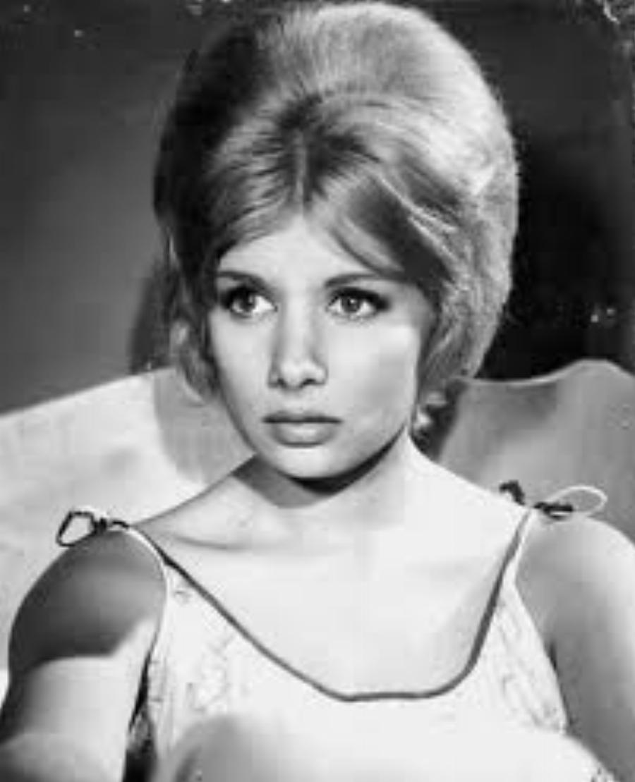 Μίρκα Καλατζοπούλου: Η σημερινή εικόνα της ηθοποιού, που συστήθηκε ως «παιδί-θαύμα» και έγινε η «θεά» του σινεμά