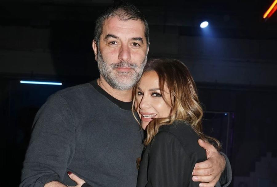 Βασίλης Μπισμπίκης: Ο πρώτος γάμος που του άλλαξε την ζωή, το ξαφνικό διαζύγιο και ο κεραυνοβόλος έρωτας με τη Δέσποινα Βανδή