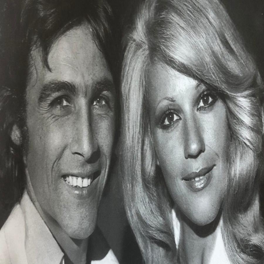 Ζωή Λάσκαρη: Ο αρραβώνας με έναν αλκοολικό, η σχέση με τον Βοσκόπουλο και ο γάμος με τον Λυκουρέζο που παραλίγο να μην γίνει