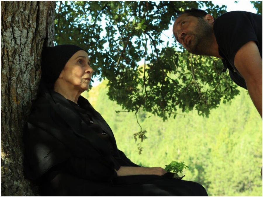 Άγιος Παΐσιος: Η Σμαράγδα Σμυρναίου για τον ρόλο της γιαγιάς ΧατζηΧριστίνας και τι σημαίνει το προσωνύμιο Χατζής