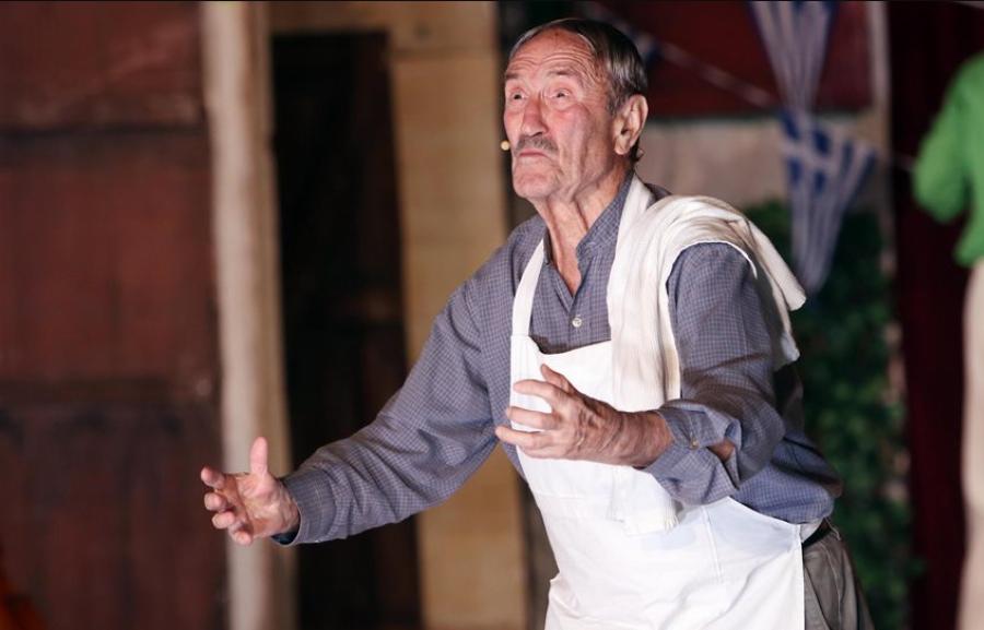 Γιάννης Βογιατζής: Το ψέμα στον πατέρα του, η ατάκα που άφησε εποχή και η απώλεια της συζύγου του, που του τσάκισε τη ζωή