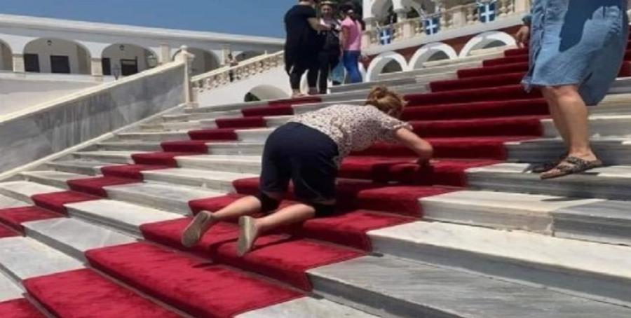 «Δεν θα αφήσει Ο Θεός» έλεγε ο γυναικολόγος στη μητέρα μου. Μέχρι 2 ετών δεν μιλούσα ώσπου κοινώνησα στην Τήνο