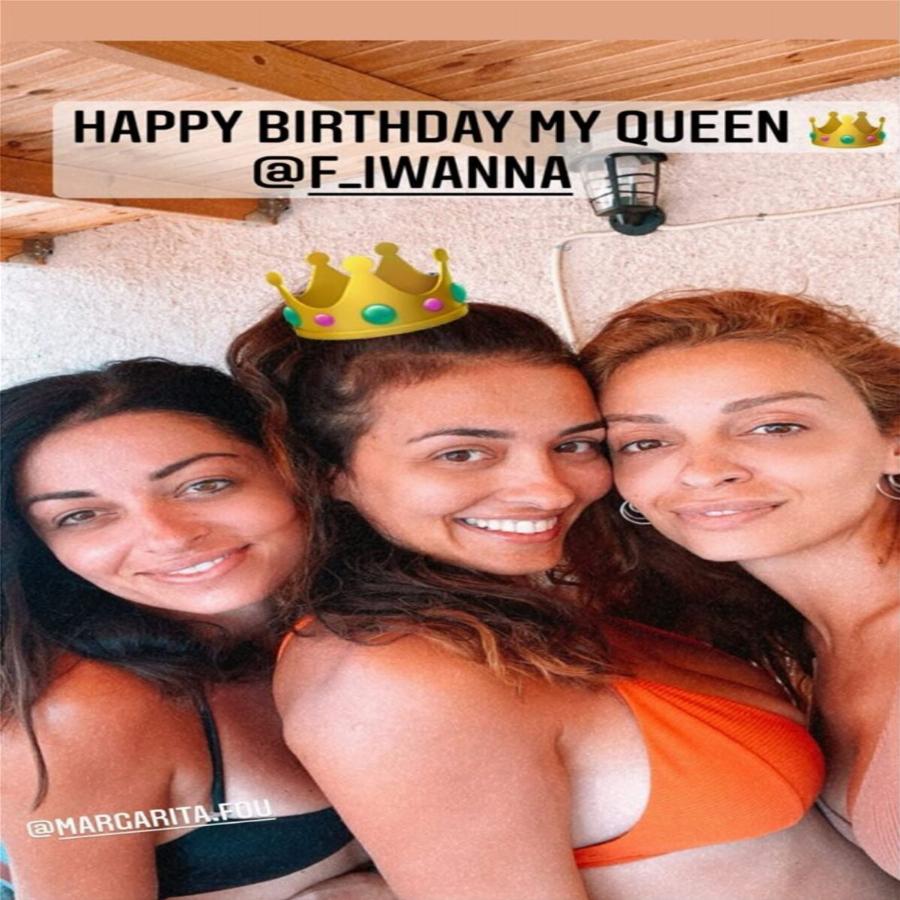 Ελένη Φουρέιρα: Η αδημοσίευτη φωτογραφία μαζί με τις 2 αδερφές της και η μεγάλη τους ομοιότητα