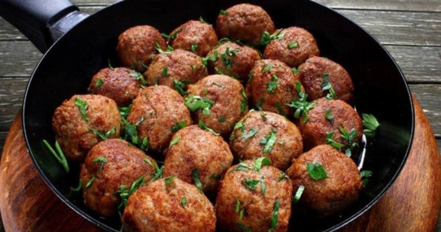 Το μυστικό για τα πιο ζουμερά κεφτεδάκια που δοκιμάσατε ποτέ.