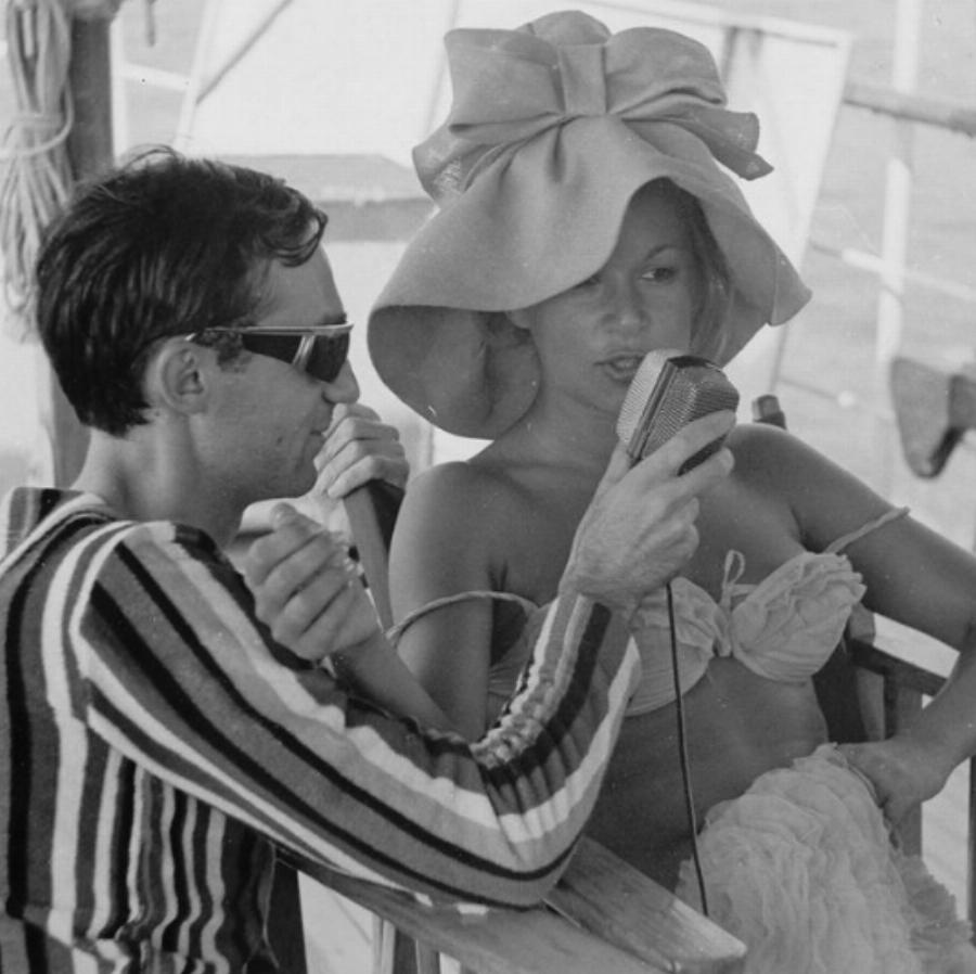 Αλίκη Βουγιουκλάκη: Βρέθηκαν 10 σπάνιες φωτογραφίες της με μαγιό