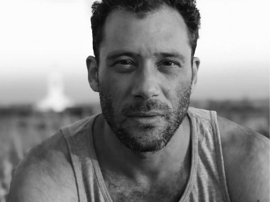 Aντίνοος Αλμπάνης: «Τρέμω τον θάνατο, τρέμω τις αρρώστιες, τρέμω μη συμβεί κάτι και δεν πάνε καλά τα πράγματα»