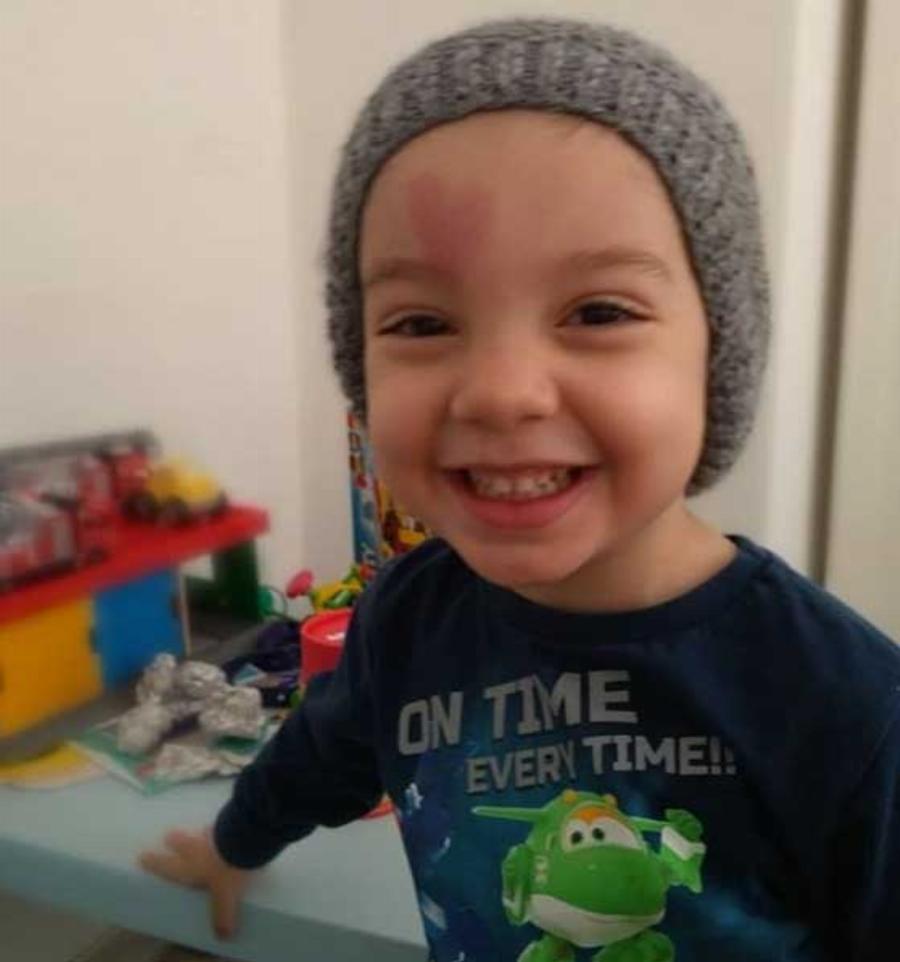 Το μωράκι της αγάπης: Το αγοράκι που γεννήθηκε με ένα σημάδι καρδιάς και το λατρεύει όλος ο κόσμος