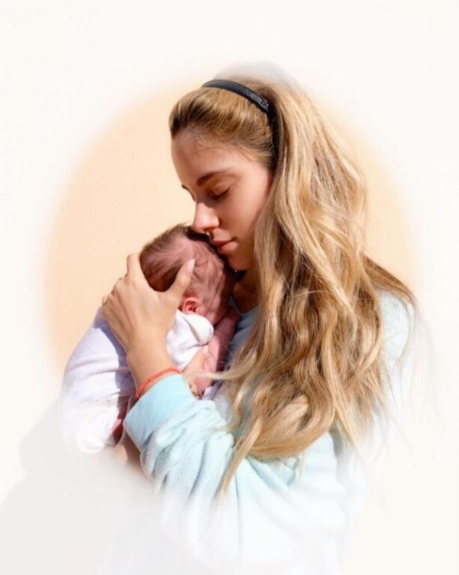 Δούκισσα Νομικού: Φωτογραφίες της ζωής της από τη νίκη της στα καλλιστεία μέχρι σήμερα