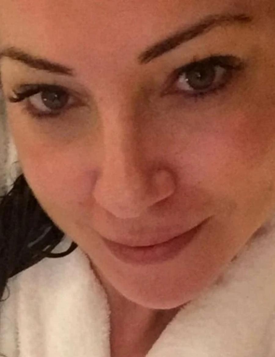 Ειρήνη Σκλήβα: Η Μις Κόσμος «1996» παραμένει πανέμορφη, εντυπωσιακή και άκρως γοητευτική ακόμα και στα 43 της χρόνια