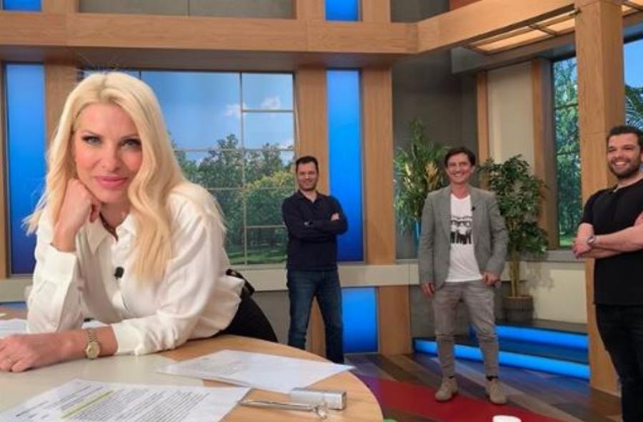 Ελένη Μενεγάκη: Οι σταθμοί της καριέρας της – Οι εκπομπές, οι διαφημίσεις, οι σειρές από το 1990 έως σήμερα και οι γάμοι της