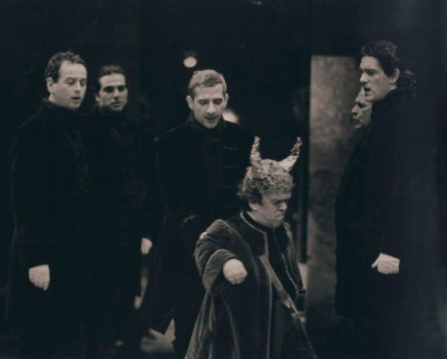 Τάκης Χαλάς: Ο αγαπημένος νάνος με το μεγάλο ταλέντο, το βενζινάδικο, το Εθνικό Θέατρο, και το μοναχικό τέλος