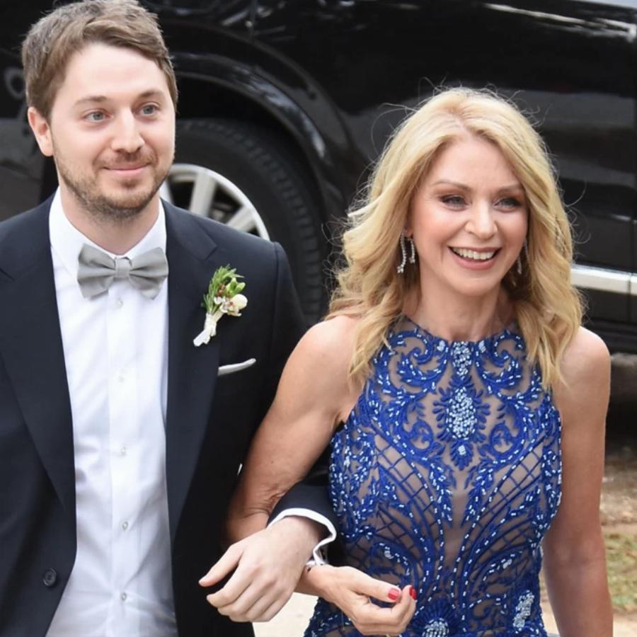 Έλλη Στάη: Η αδικία στα παιδικά της χρόνια,οι εντάσεις με την μητέρα της, οι 4 γάμοι και η έπαυλη στην Εκάλη