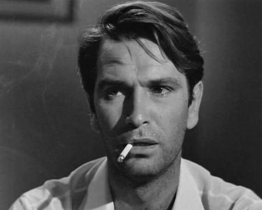 Νίκος Κούρκουλος: 15 χρόνια μετά τον θάνατο του ζεν πρεμιέ του κινηματογράφου – Οι σχέσεις, η καριέρα του και η μάχη με τον καρκίνο