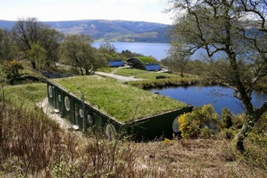 Πως να φτιάξεις το σπίτι των ονείρων σου με 2.000 ευρώ και υλικά από κοντέινερ