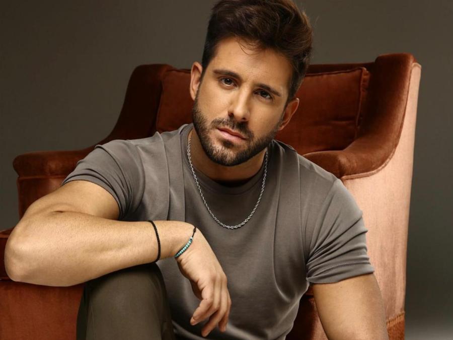 Με το στόμα ανοιχτό η Μαριαλένα: Ο Γιώργος Λιβάνης ανέφερε για εκείνη ότι «πέρασε και δεν ακούμπησε»