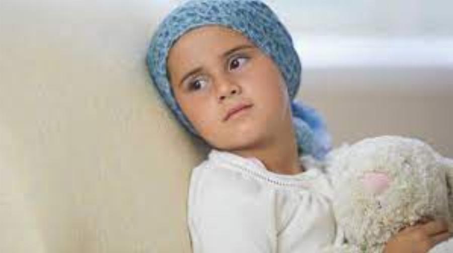 «Η ευχή μου για το 2022 είναι να εξαφανιστεί ο παιδικός καρκίνος» – Μια μητέρα εξομολογείται