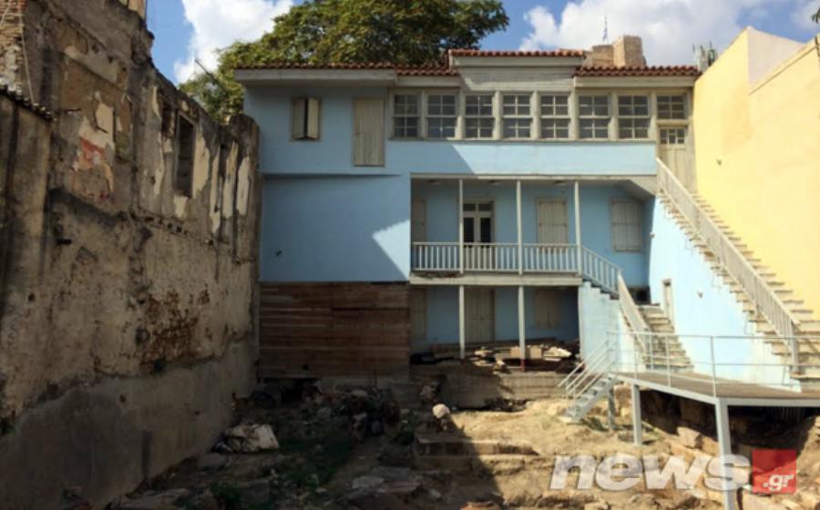 Οικία Κοκοβίκου στην Πλάκα: Ο οίκος του Αντωνάκη και της Ελενίτσας που δεν πουλήθηκε ποτέ – Η παρατημένη εικόνα του σήμερα