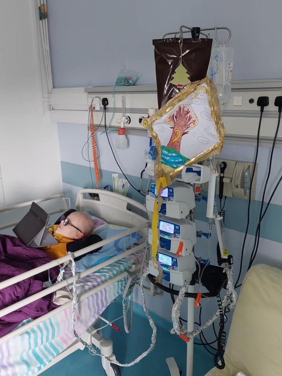 «Υποφέρει, είναι δεμένα τα χέρια μας…»: Η μεγαλύτερη μάχη του οκτάχρονου Λούκα